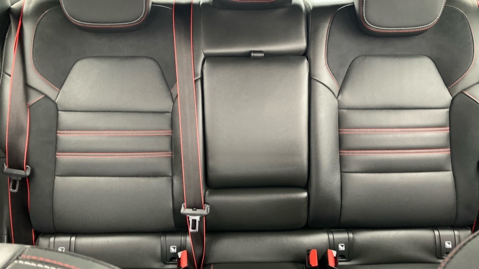 Renault Arkana 1.6 E-TECH Hybrid 145 R.S. Line 5dr Auto Hybrid Estate - Image 15