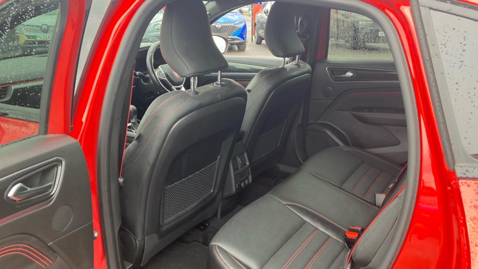 Renault Arkana 1.6 E-TECH Hybrid 145 R.S. Line 5dr Auto Hybrid Estate - Image 16