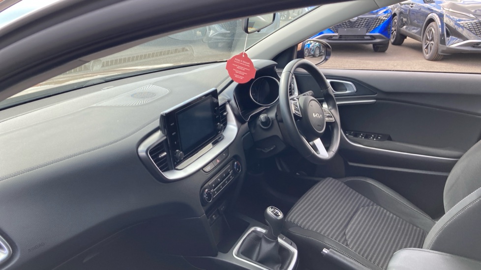 Kia Xceed 1.0T GDi ISG 2 5dr Petrol Hatchback - Image 9