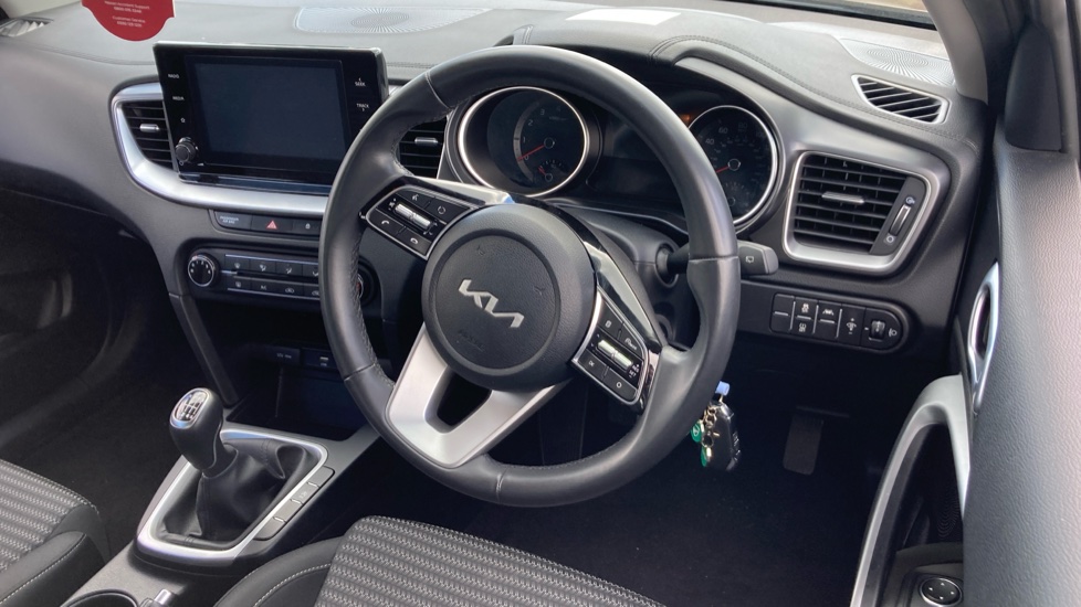 Kia Xceed 1.0T GDi ISG 2 5dr Petrol Hatchback - Image 11