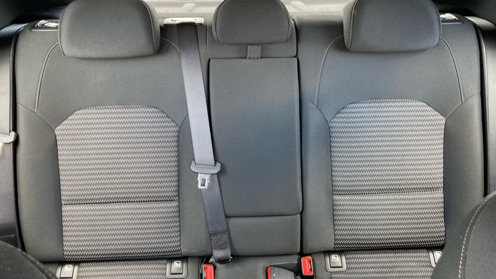 Kia Xceed 1.0T GDi ISG 2 5dr Petrol Hatchback - Image 15