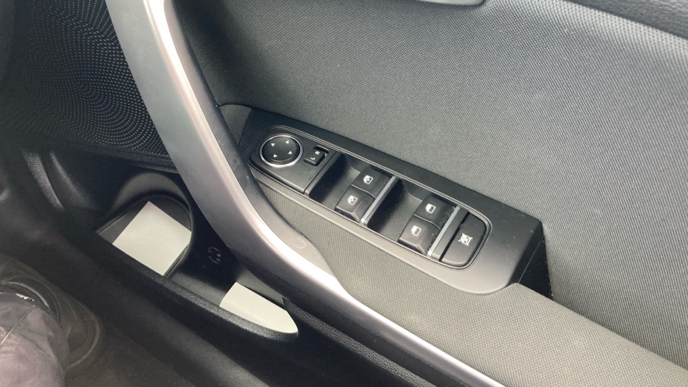 Kia Xceed 1.0T GDi ISG 2 5dr Petrol Hatchback - Image 26
