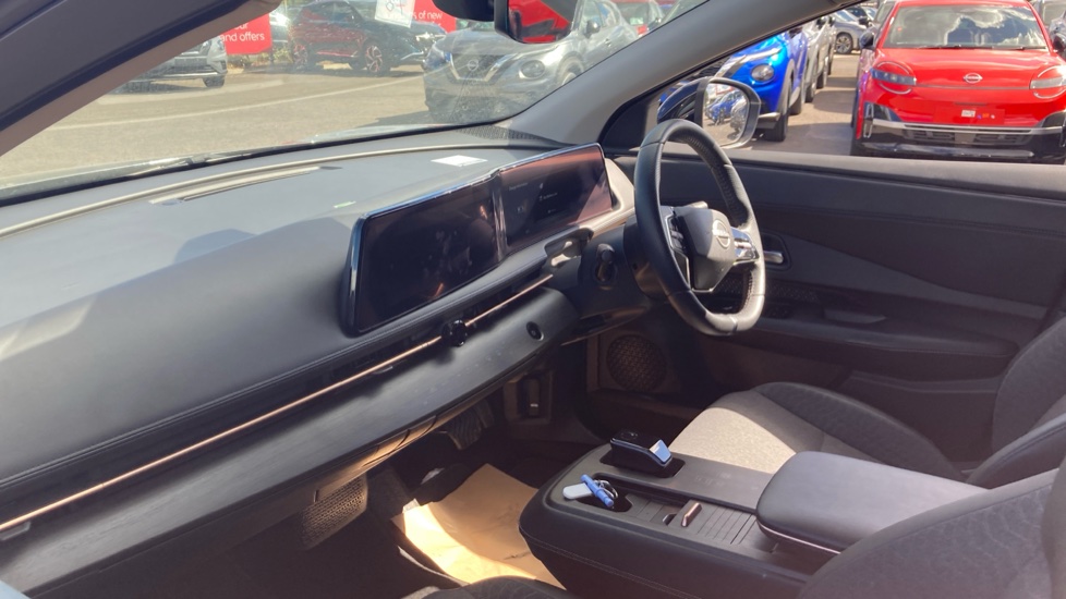 Nissan ARIYA 160kW Advance 63kWh 22kWCh 5dr Auto Electric Hatchback - Image 9