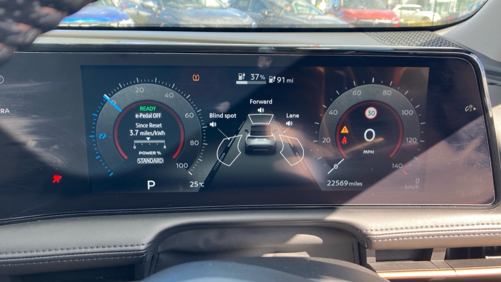 Nissan ARIYA 160kW Advance 63kWh 22kWCh 5dr Auto Electric Hatchback - Image 18