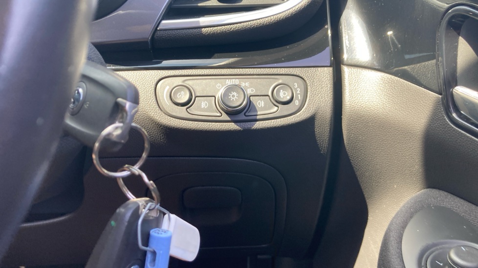 Vauxhall Mokka X 1.4T ecoTEC Design Nav 5dr Petrol Hatchback - Image 26