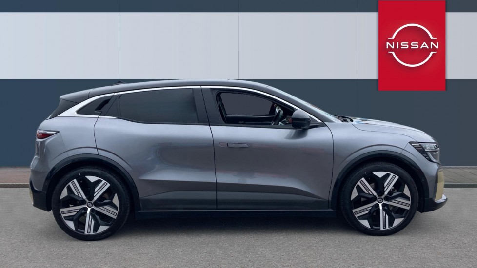 Renault Megane E-Tech EV60 160kW Iconic 60kWh Optimum Charge 5dr Auto Electric Hatchback - Image 5