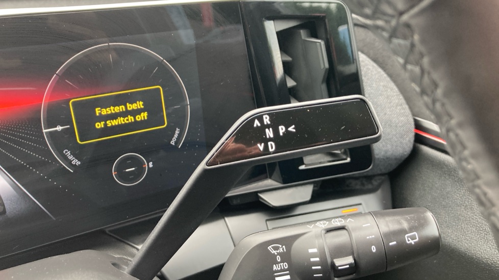 Renault Megane E-Tech EV60 160kW Iconic 60kWh Optimum Charge 5dr Auto Electric Hatchback - Image 23