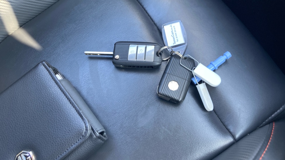 MG ZS 1.5 VTi-TECH Exclusive 5dr Petrol Hatchback - Image 20