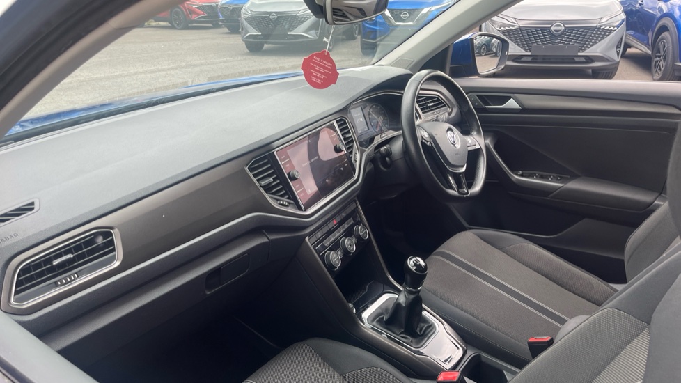 Volkswagen T-Roc 1.0 TSI SE 5dr Petrol Hatchback - Image 9
