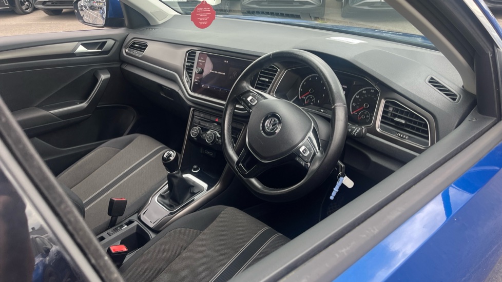 Volkswagen T-Roc 1.0 TSI SE 5dr Petrol Hatchback - Image 11