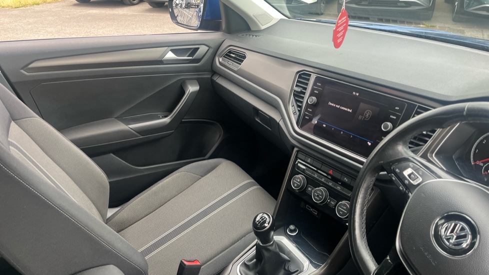Volkswagen T-Roc 1.0 TSI SE 5dr Petrol Hatchback - Image 14