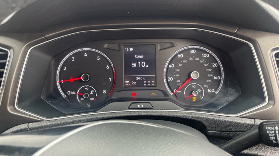 Volkswagen T-Roc 1.0 TSI SE 5dr Petrol Hatchback - Image 18
