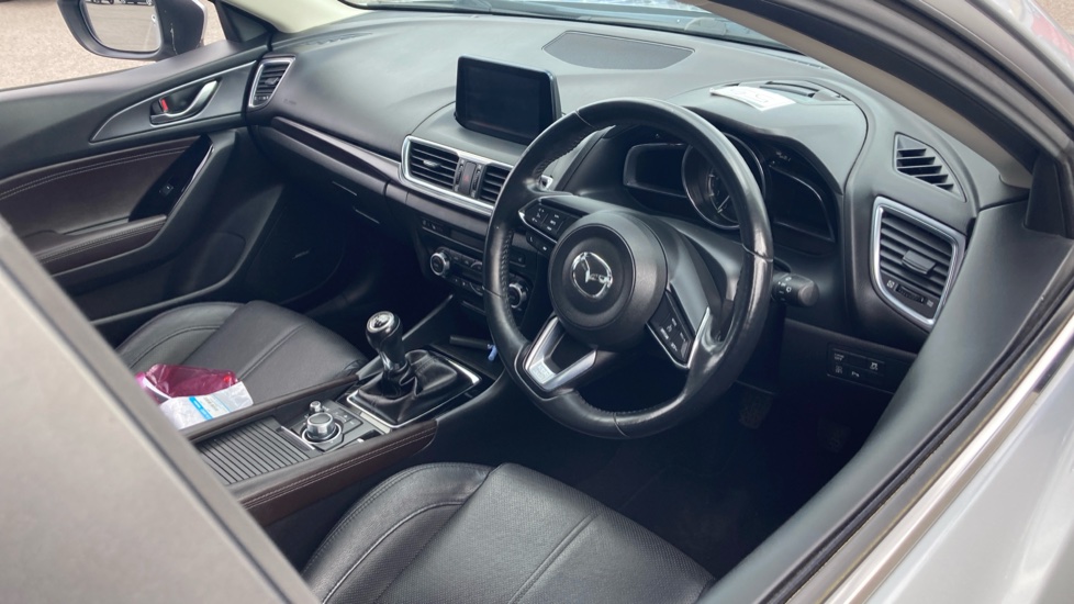 Mazda 3 2.0 Sport Nav 5dr Petrol Hatchback - Image 11