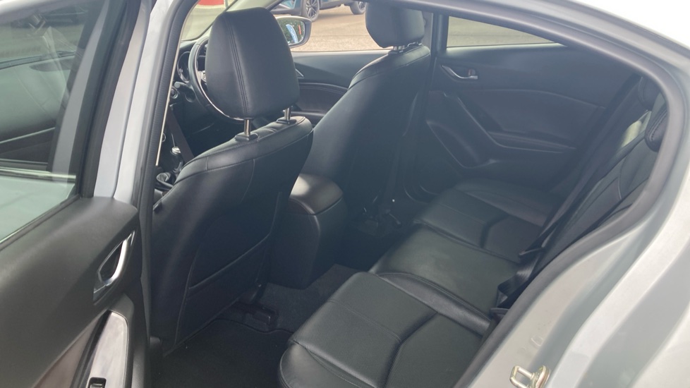 Mazda 3 2.0 Sport Nav 5dr Petrol Hatchback - Image 16