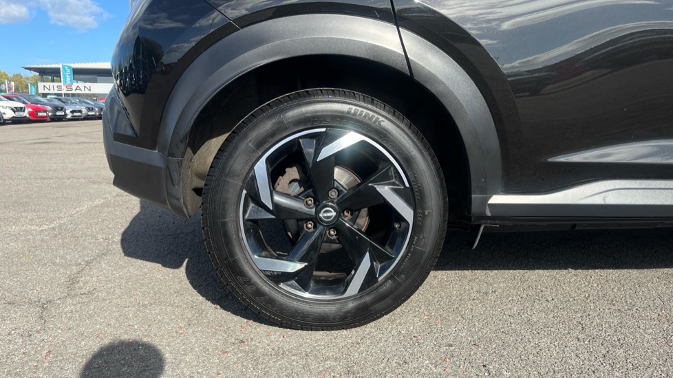 Nissan Juke 1.0 DiG-T 114 N-Connecta 5dr Petrol Hatchback - Image 7