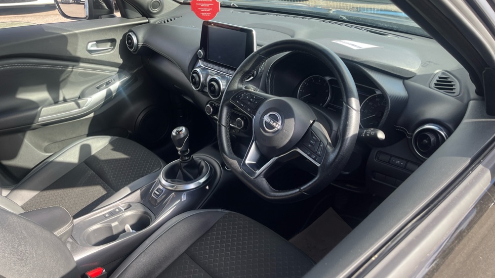 Nissan Juke 1.0 DiG-T 114 N-Connecta 5dr Petrol Hatchback - Image 11