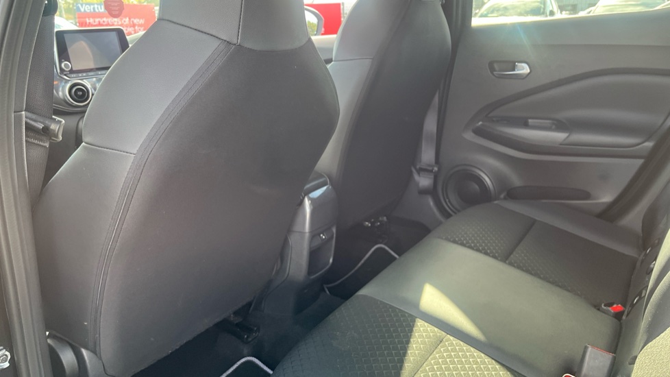 Nissan Juke 1.0 DiG-T 114 N-Connecta 5dr Petrol Hatchback - Image 16