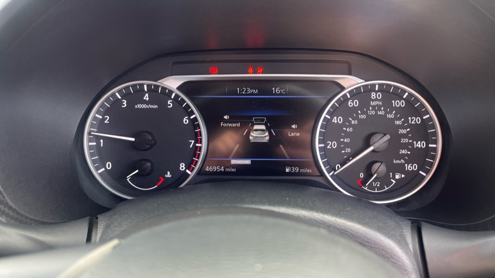 Nissan Juke 1.0 DiG-T 114 N-Connecta 5dr Petrol Hatchback - Image 18