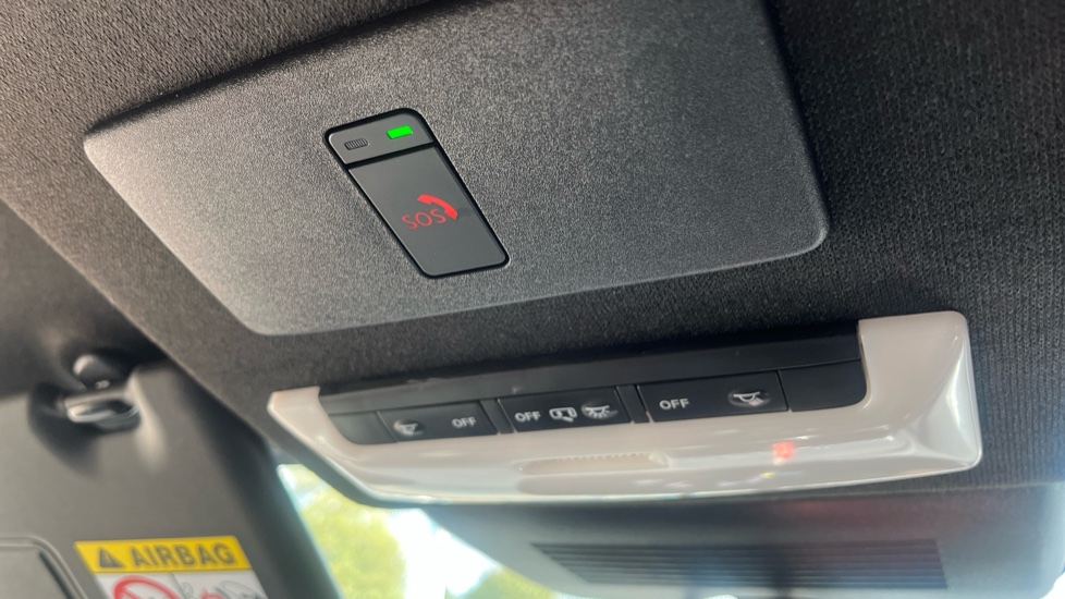 Nissan Juke 1.0 DiG-T 114 N-Connecta 5dr Petrol Hatchback - Image 24