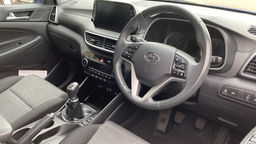 Hyundai TUCSON 1.6 GDi SE Nav 5dr 2WD Petrol Estate - Image 11