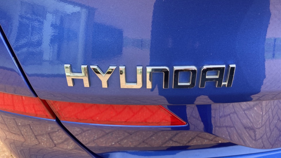 Hyundai TUCSON 1.6 GDi SE Nav 5dr 2WD Petrol Estate - Image 28