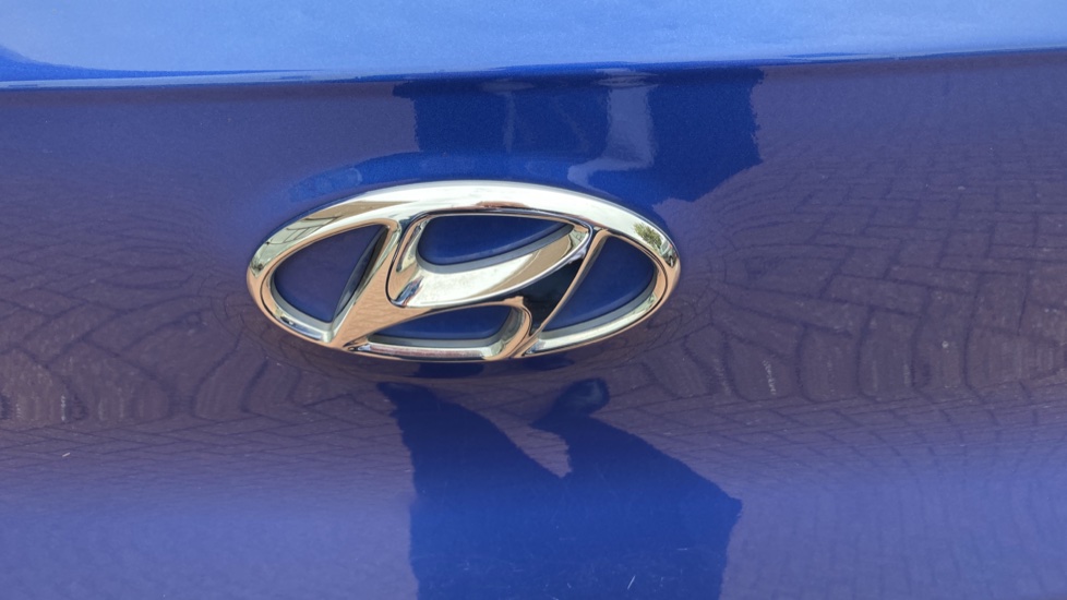 Hyundai TUCSON 1.6 GDi SE Nav 5dr 2WD Petrol Estate - Image 29