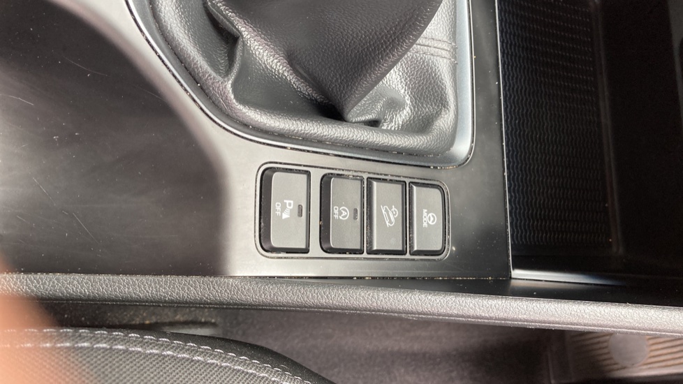 Hyundai TUCSON 1.6 GDi SE Nav 5dr 2WD Petrol Estate - Image 31