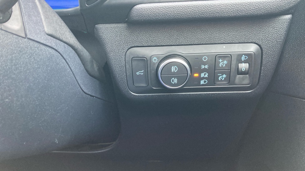 Ford Kuga 1.5 EcoBoost 150 ST-Line X Edition 5dr Petrol Estate - Image 25