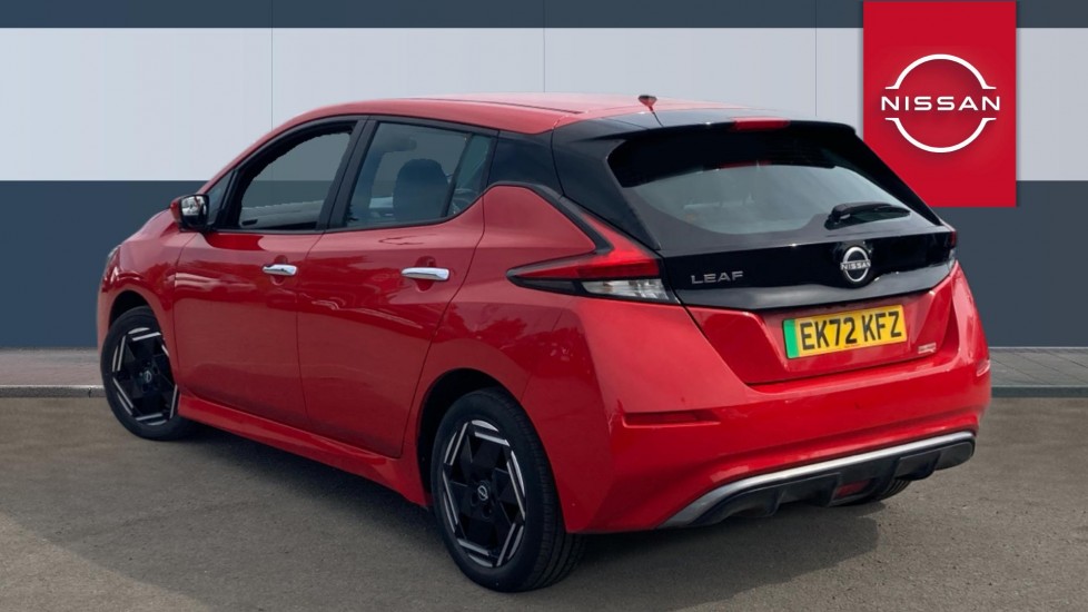 Nissan LEAF 110kW Acenta 39kWh 5dr Auto Electric Hatchback - Image 2