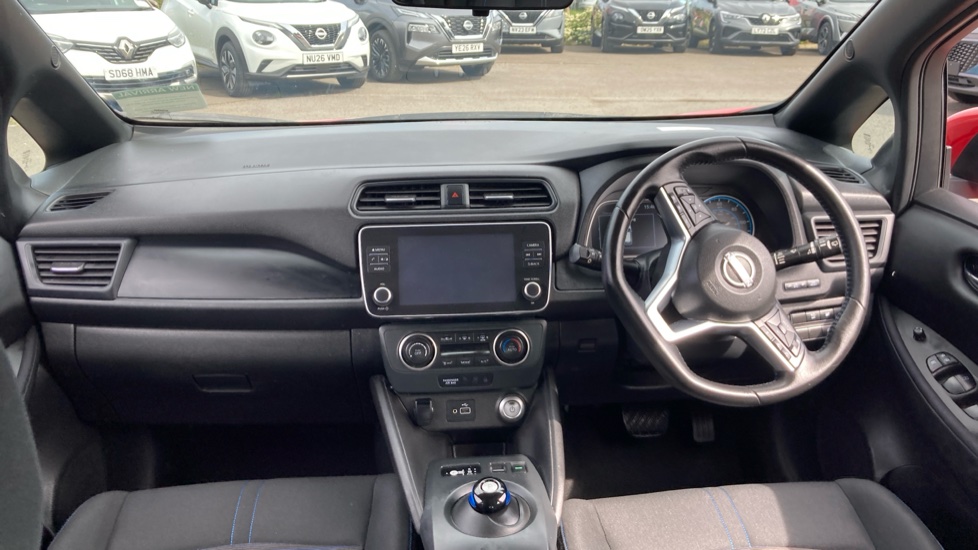 Nissan LEAF 110kW Acenta 39kWh 5dr Auto Electric Hatchback - Image 10