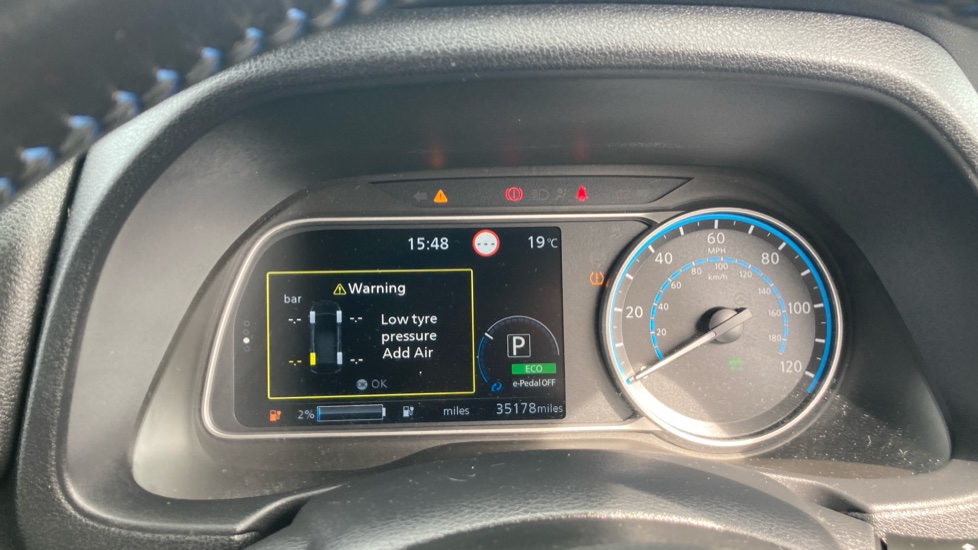 Nissan LEAF 110kW Acenta 39kWh 5dr Auto Electric Hatchback - Image 18