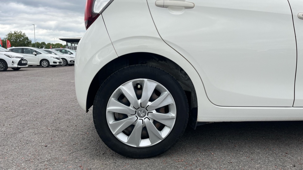 Peugeot 108 1.0 Active 5dr 2-Tronic Petrol Hatchback - Image 7
