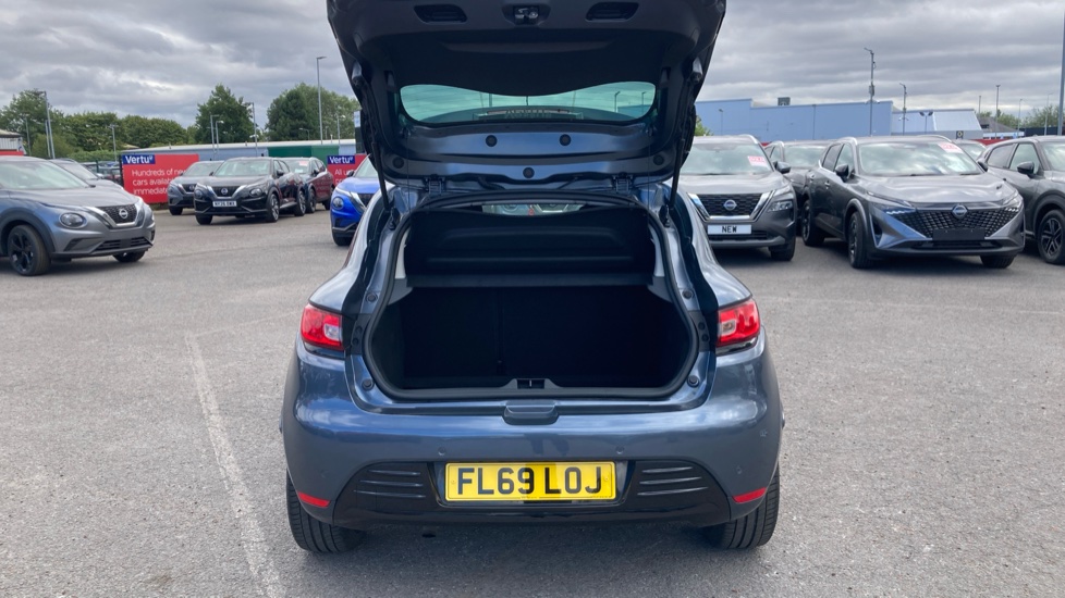 Renault Clio 0.9 TCE 90 Iconic 5dr Petrol Hatchback - Image 4