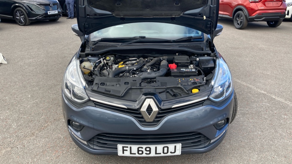 Renault Clio 0.9 TCE 90 Iconic 5dr Petrol Hatchback - Image 8
