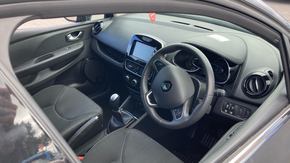 Renault Clio 0.9 TCE 90 Iconic 5dr Petrol Hatchback - Image 11