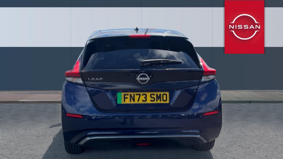 Nissan LEAF 110kW Tekna 39kWh 5dr Auto Electric Hatchback - Image 6