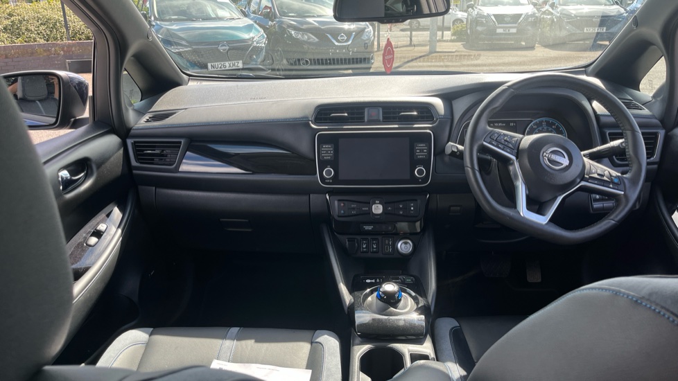 Nissan LEAF 110kW Tekna 39kWh 5dr Auto Electric Hatchback - Image 10