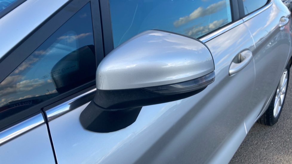 Ford Fiesta 1.0 EcoBoost Titanium 5dr Petrol Hatchback - Image 27