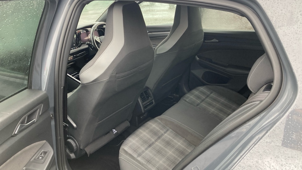 Volkswagen Golf 2.0 TDI 200 GTD 5dr DSG Diesel Hatchback - Image 16