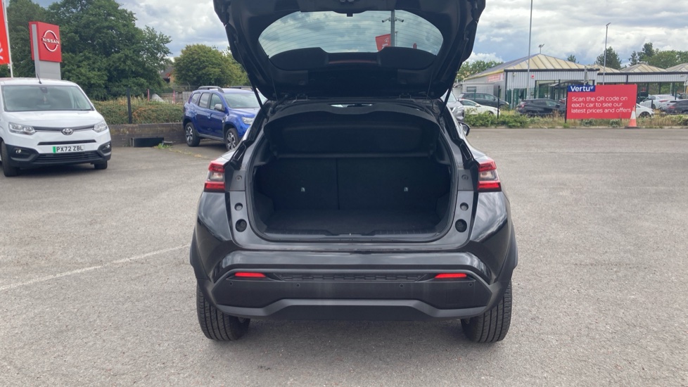 Nissan Juke 1.0 DiG-T N-Connecta 5dr Petrol Hatchback - Image 4