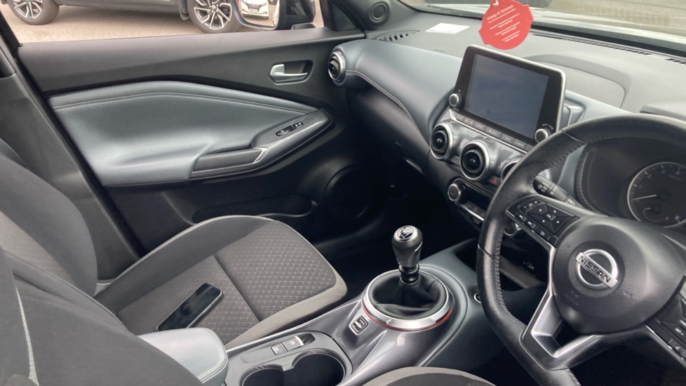 Nissan Juke 1.0 DiG-T N-Connecta 5dr Petrol Hatchback - Image 14
