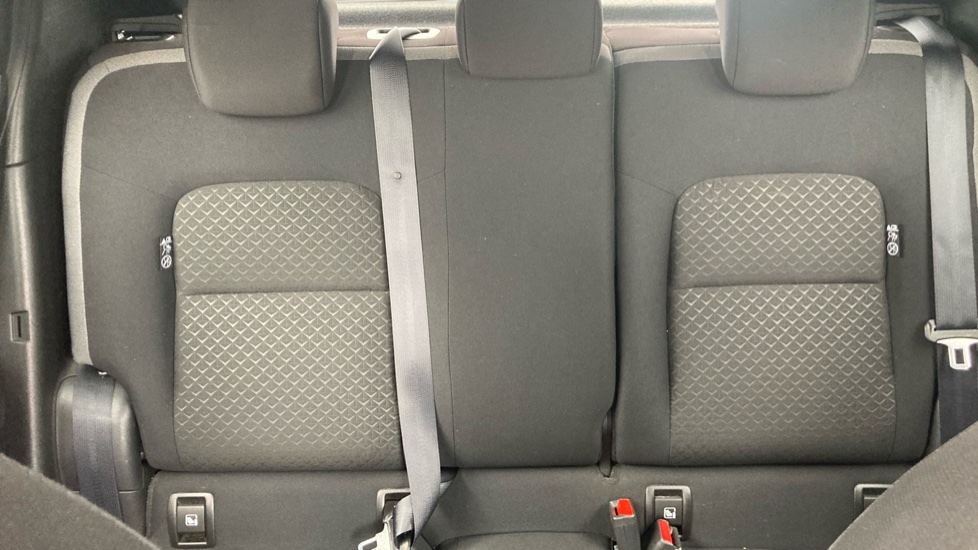 Nissan Juke 1.0 DiG-T N-Connecta 5dr Petrol Hatchback - Image 15