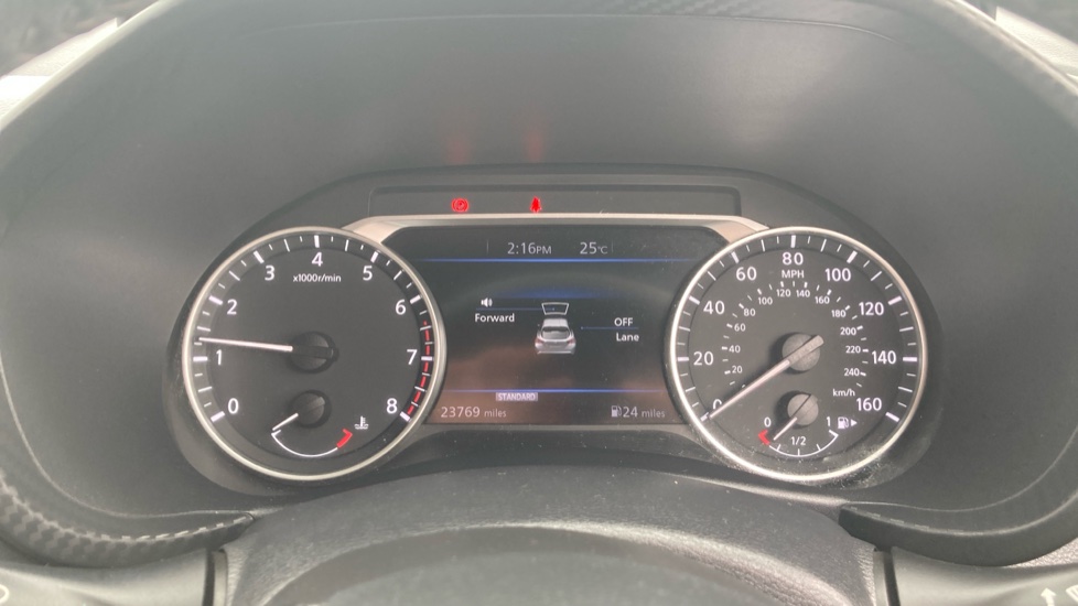 Nissan Juke 1.0 DiG-T N-Connecta 5dr Petrol Hatchback - Image 18