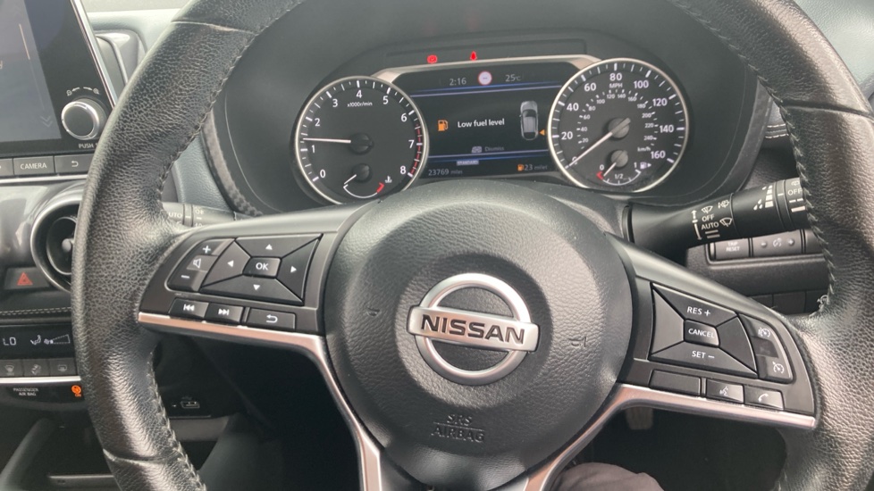 Nissan Juke 1.0 DiG-T N-Connecta 5dr Petrol Hatchback - Image 24