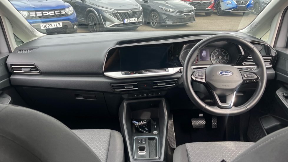 Ford Tourneo Connect 1.5 EcoBoost Titanium 5dr Auto Petrol Estate - Image 10