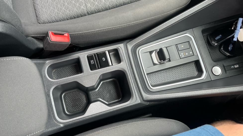 Ford Tourneo Connect 1.5 EcoBoost Titanium 5dr Auto Petrol Estate - Image 22