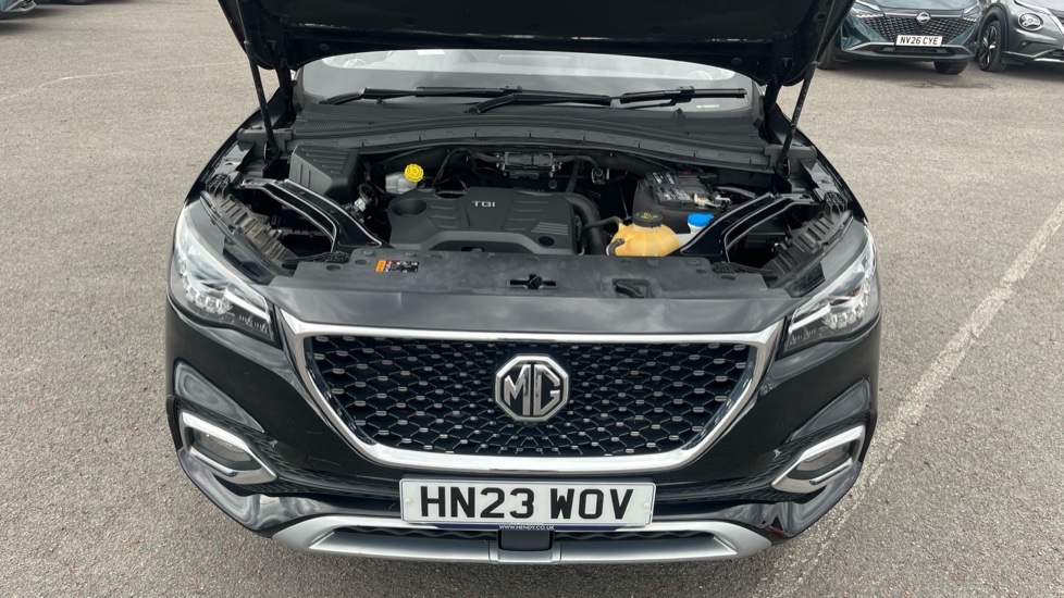 MG HS 1.5 T-GDI Exclusive 5dr Petrol Hatchback - Image 8