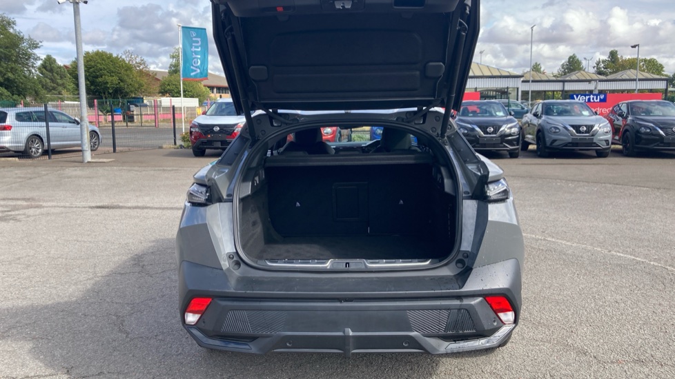 Peugeot 408 1.2 Hybrid 136 GT 5dr e-DSC6 Petrol Hatchback - Image 4