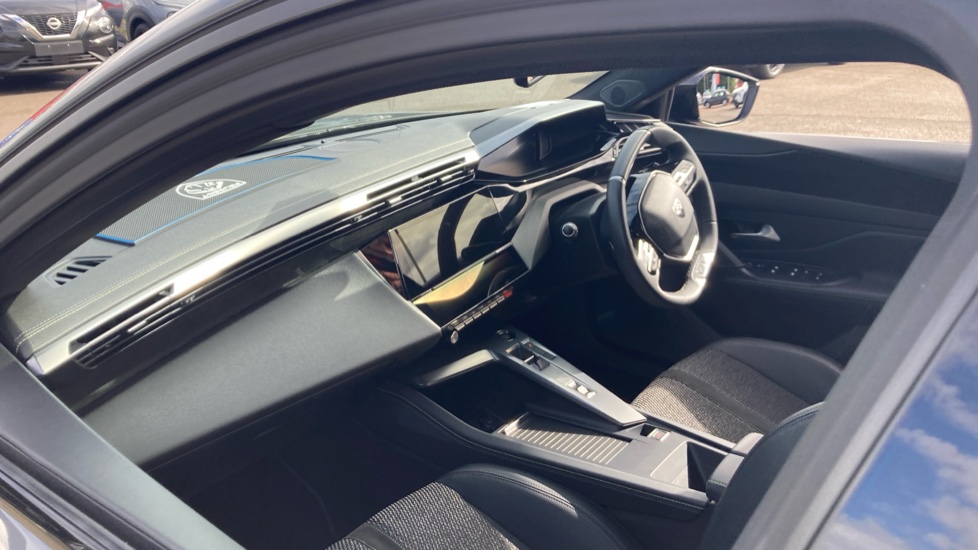 Peugeot 408 1.2 Hybrid 136 GT 5dr e-DSC6 Petrol Hatchback - Image 9