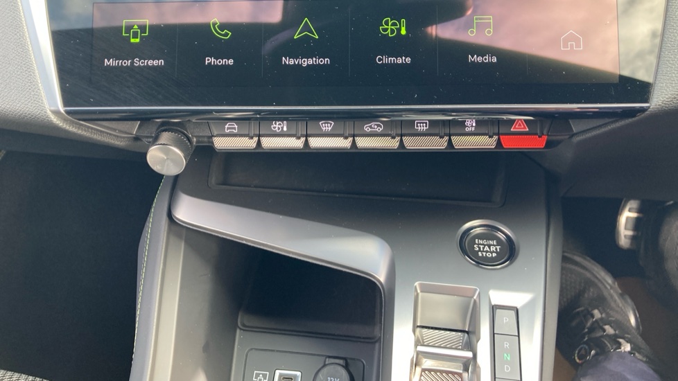 Peugeot 408 1.2 Hybrid 136 GT 5dr e-DSC6 Petrol Hatchback - Image 22